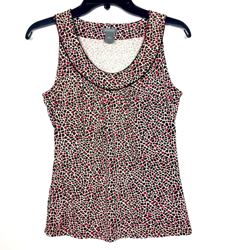 Ann Taylor Scoop Neck Sleeveless Top